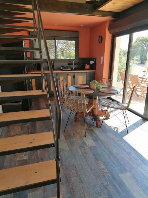 Gite Cosy Au Coeur Du Luberon Lagnes Kültér fotó