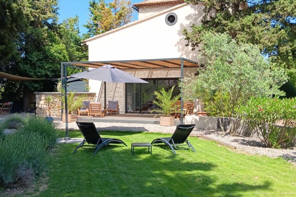 Gite Cosy Au Coeur Du Luberon Lagnes Kültér fotó